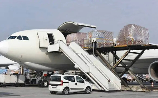 66f0d673b5c45.jpg 航空货物托运.jpg