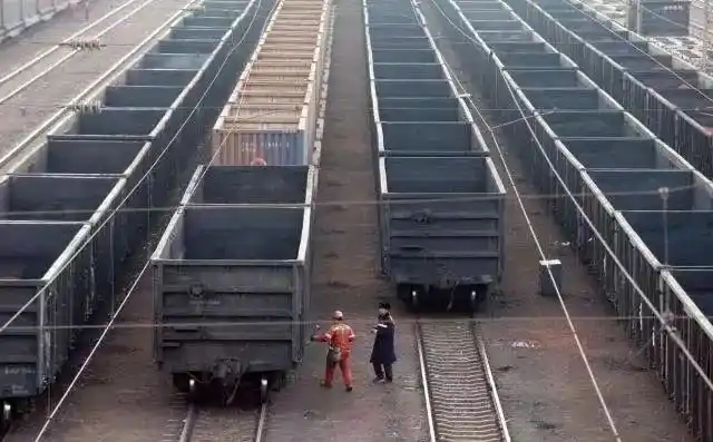 苏州物流公司谈铁路物流运输存在的问题